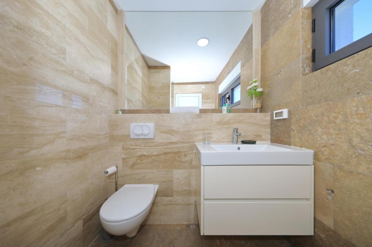 Penthouse Diem - Private Pool With Sea View Zadar Exteriör bild