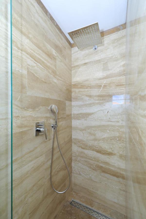 Penthouse Diem - Private Pool With Sea View Zadar Exteriör bild